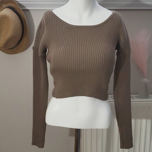 Taupe Sand Brown Cropped Long Sleeve Knit Top Scoop Neck - Picture 1 of 9
